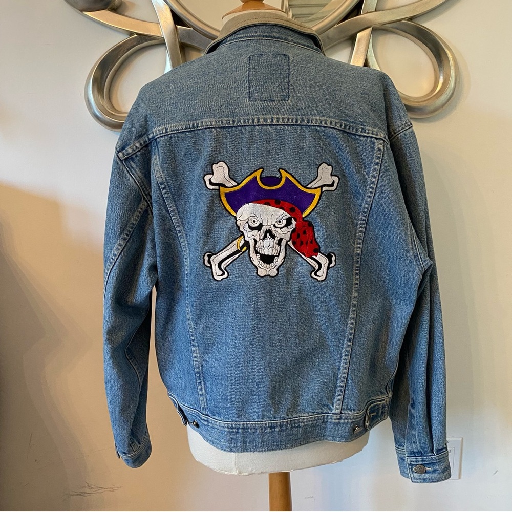 90’s Vintage Banana Republic Adventure Outfitters Skull Crossbones Jean Jacket
